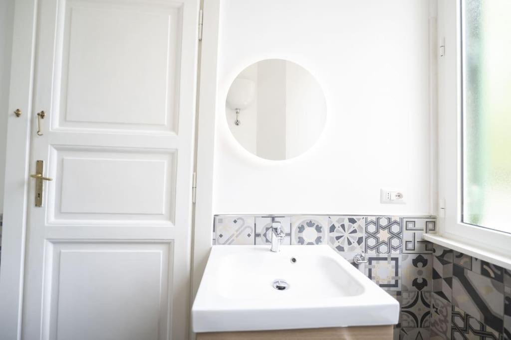 Lovely And New Near Termini Station Appartamento Roma