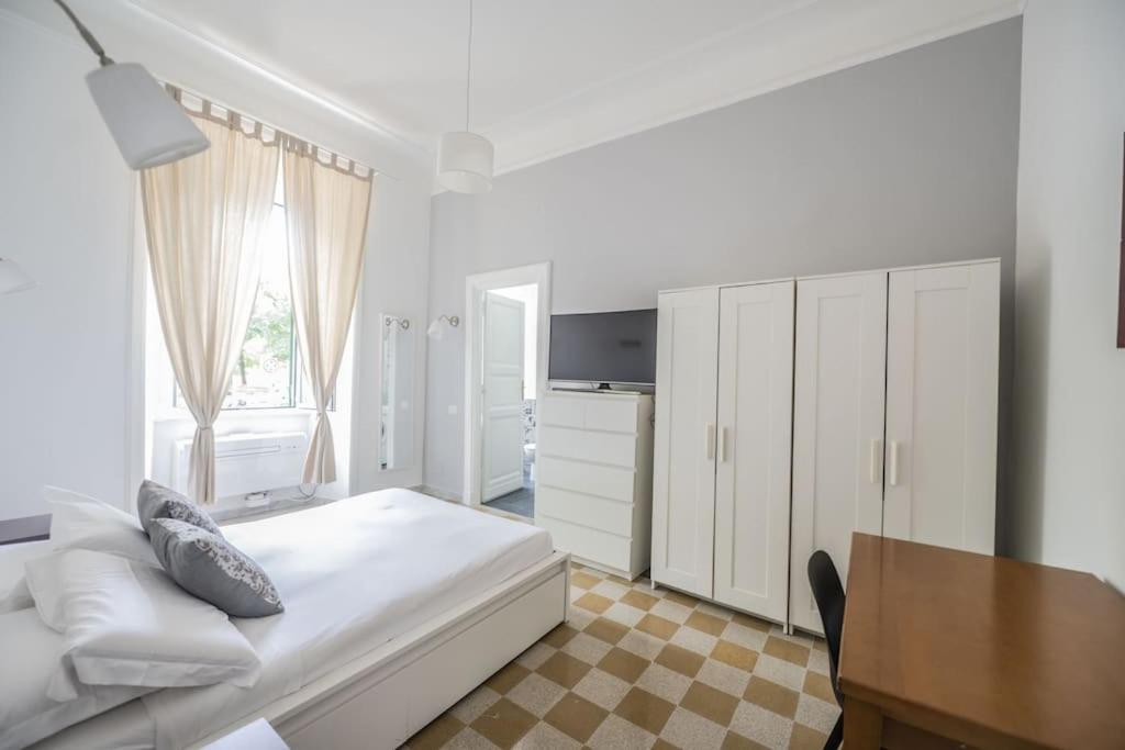 Lovely And New Near Termini Station Appartamento Roma
